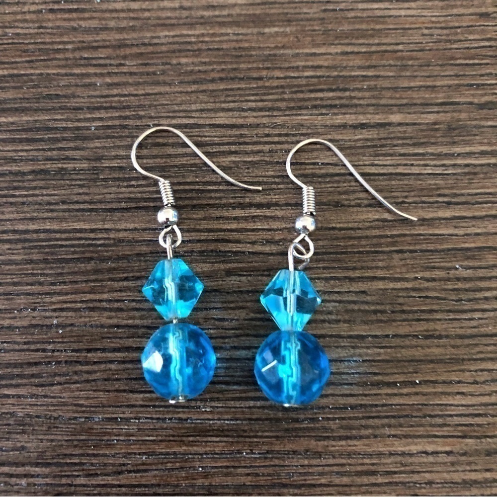 Blue beaded dangle fishhook earrings